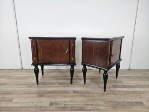 Comodini-anni-60-in-mogano-Comodini-vintage-Comodini-in-radica-1960-407224974400-2 Comodini-anni-60-in-mogano-Comodini-vintage-Comodini-in-radica-1960-407224974400-2