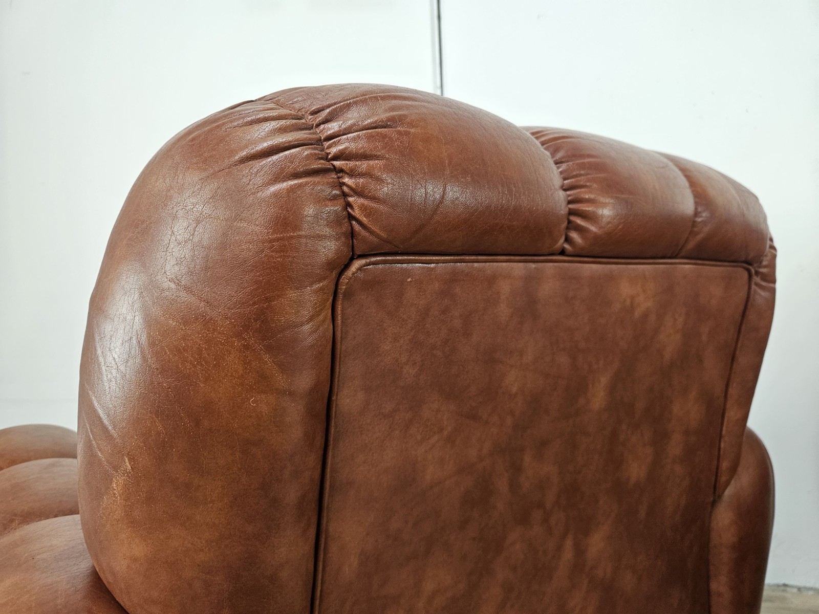 Poltrone-in-pelle-anni-70-Poltrone-vintage-Coppia-poltrone-modernariato-407202083010-15 Poltrone-in-pelle-anni-70-Poltrone-vintage-Coppia-poltrone-modernariato-407202083010-15