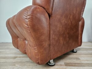 Poltrone-in-pelle-anni-70-Poltrone-vintage-Coppia-poltrone-modernariato-407202083010-16 Poltrone-in-pelle-anni-70-Poltrone-vintage-Coppia-poltrone-modernariato-407202083010-16