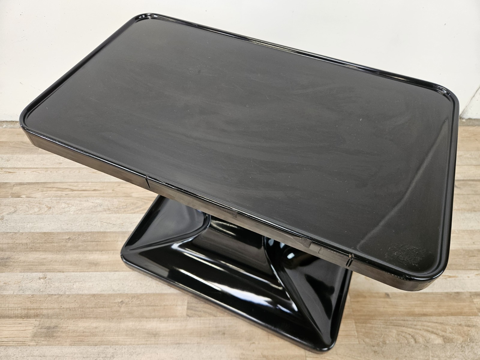 Tavolino-Space-Age-in-plastica-Tavolino-vintage-con-ruote-Tavolino-anni-70-407328685750-5 Tavolino-Space-Age-in-plastica-Tavolino-vintage-con-ruote-Tavolino-anni-70-407328685750-5