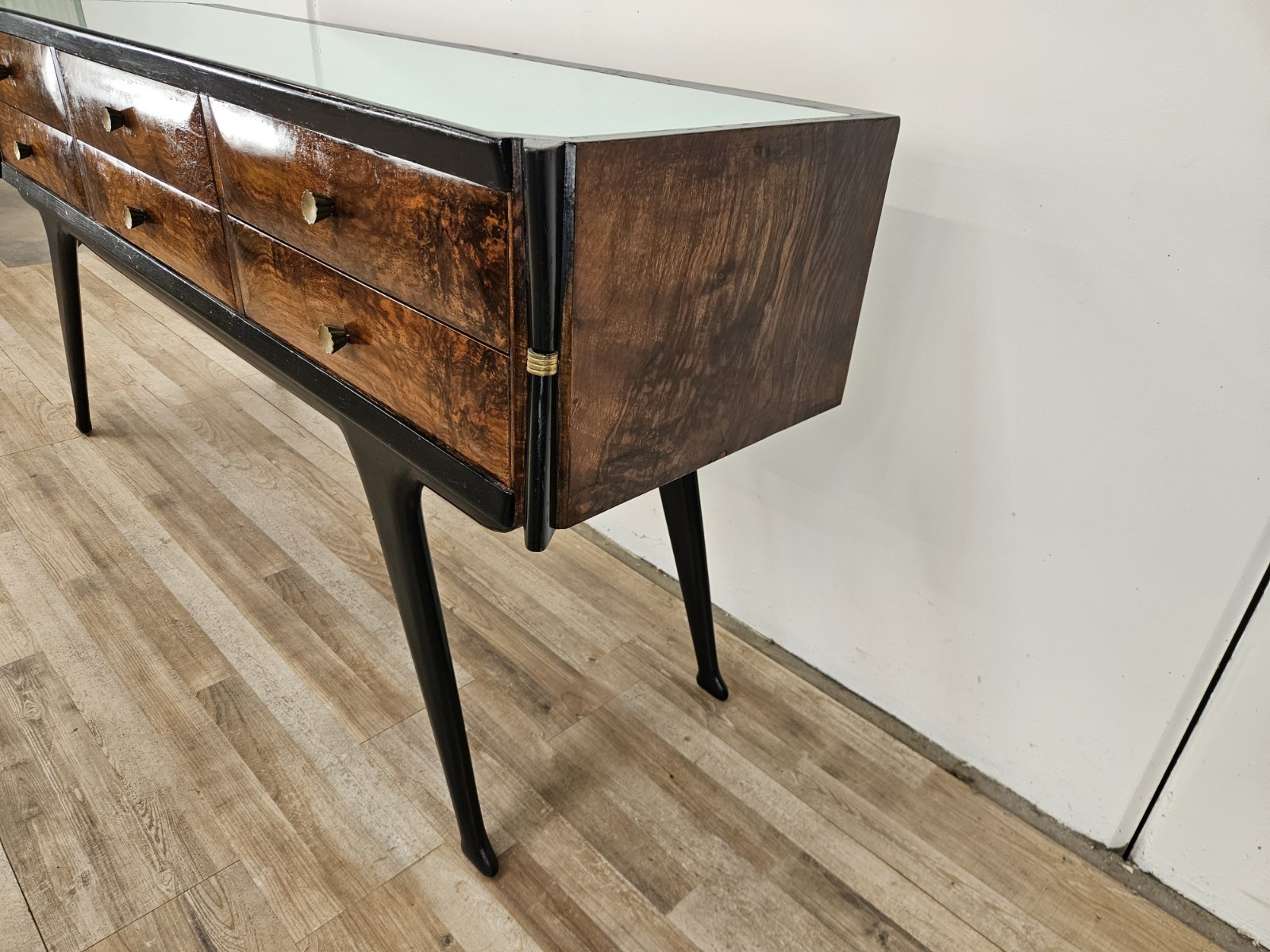 Cassettiera-anni-50-in-noce-Cassettiera-vintage-Mid-Century-Como-con-vetro-407327088431-2 Cassettiera-anni-50-in-noce-Cassettiera-vintage-Mid-Century-Como-con-vetro-407327088431-2