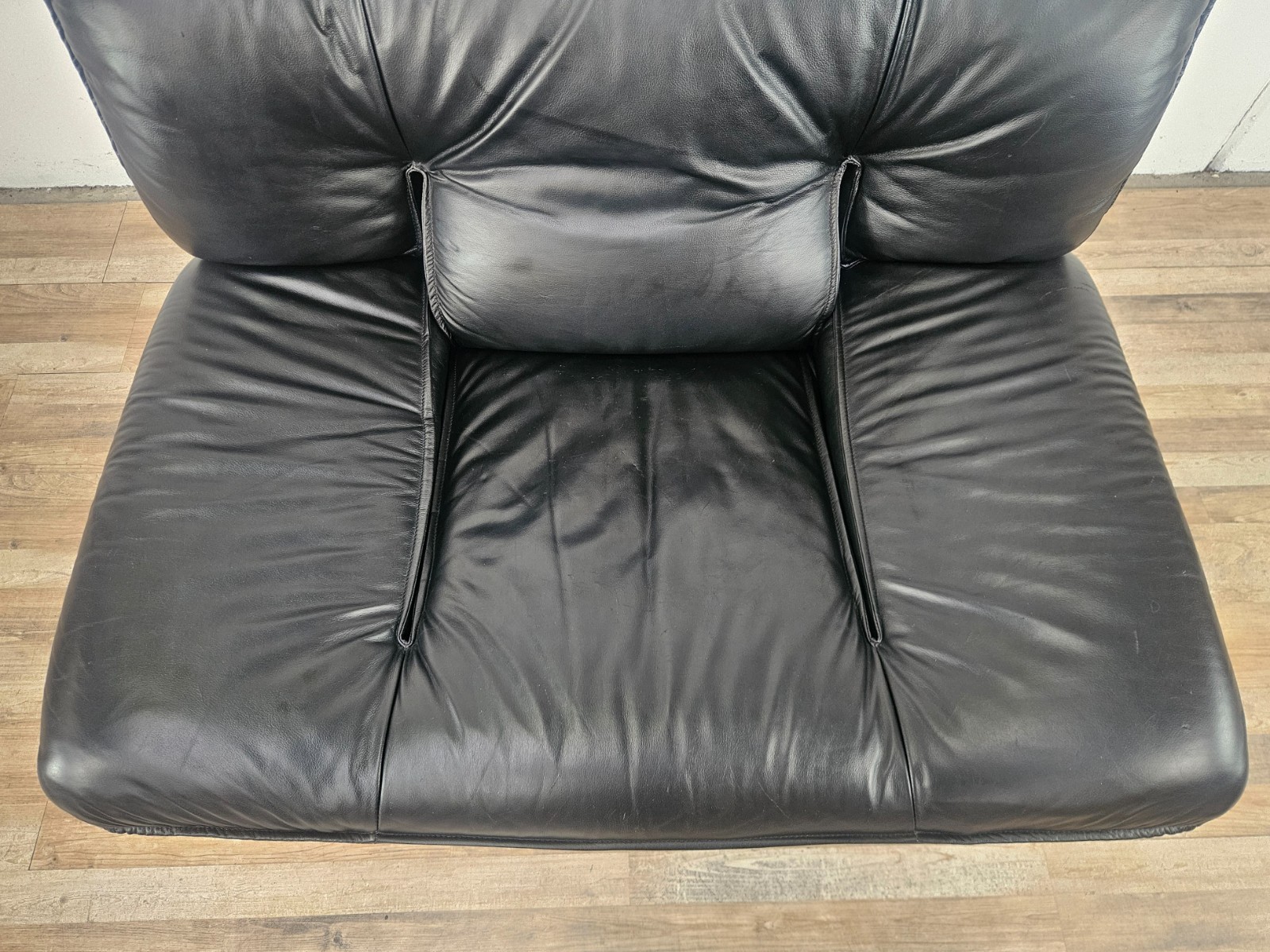 Poltrona-di-Nicoletti-Salotti-Poltrona-in-pelle-anni-80-Poltrona-Design-407298553961-8 Poltrona-di-Nicoletti-Salotti-Poltrona-in-pelle-anni-80-Poltrona-Design-407298553961-8