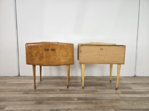 Comodini-in-acero-anni-50-Comodini-con-piano-a-specchio-Comodini-vintage-407278186453-3