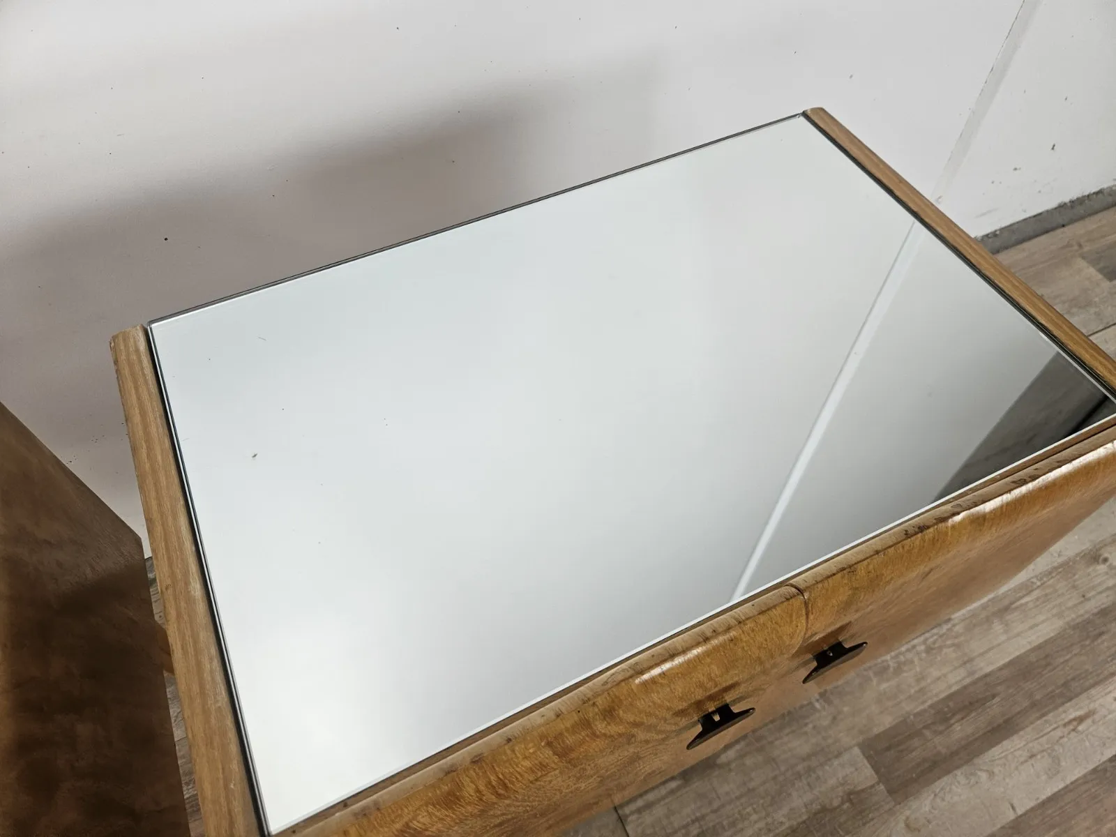 Comodini-in-acero-anni-50-Comodini-con-piano-a-specchio-Comodini-vintage-407278186453-7