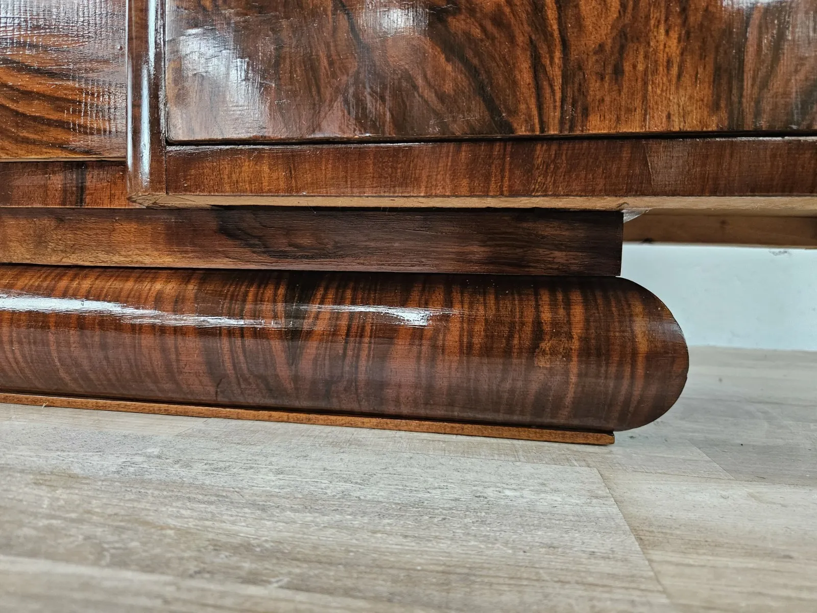 Toelette-Art-Deco-in-noce-Toelette-anni-40-Mobile-trucco-Antico-1940-407134493813-17 Toelette-Art-Deco-in-noce-Toelette-anni-40-Mobile-trucco-Antico-1940-407134493813-17