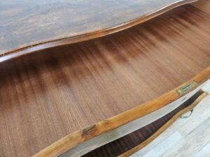 Como-Chippendale-anni-40-Como-in-radica-di-noce-Cassettone-vintage-1940-407134473174-14 Como-Chippendale-anni-40-Como-in-radica-di-noce-Cassettone-vintage-1940-407134473174-14
