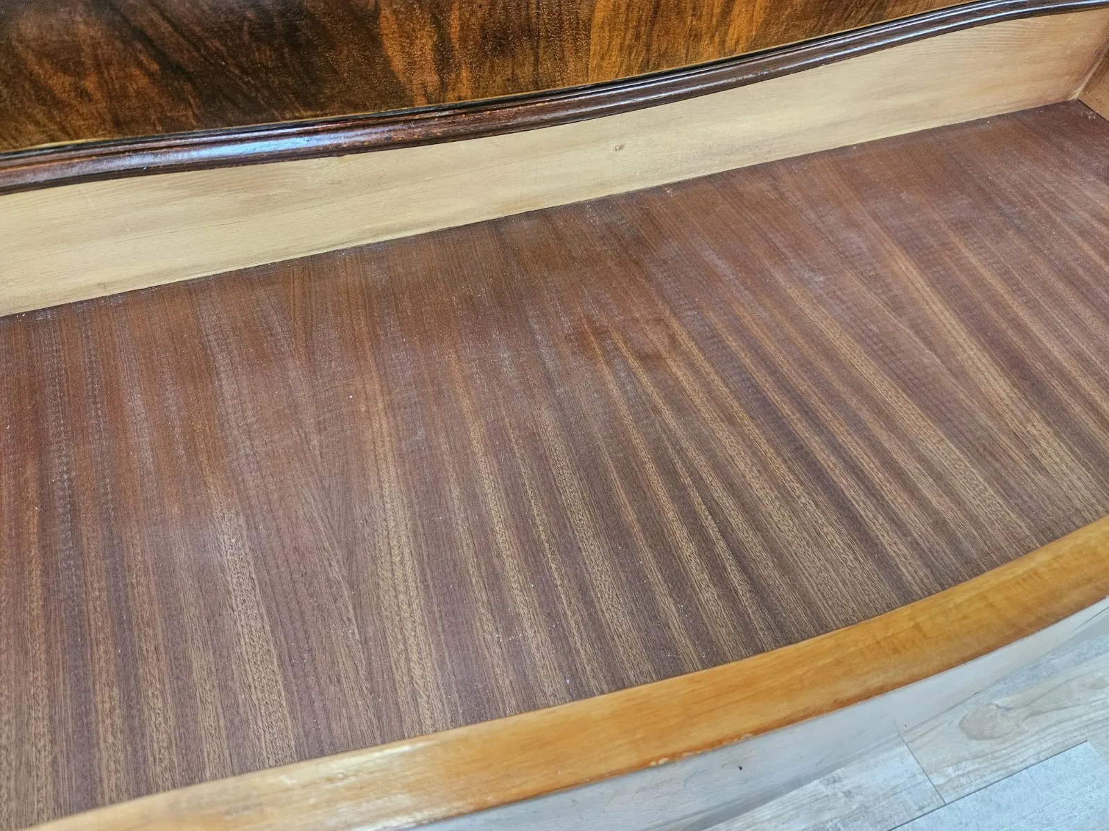 Como-Chippendale-anni-40-Como-in-radica-di-noce-Cassettone-vintage-1940-407134473174-16 Como-Chippendale-anni-40-Como-in-radica-di-noce-Cassettone-vintage-1940-407134473174-16