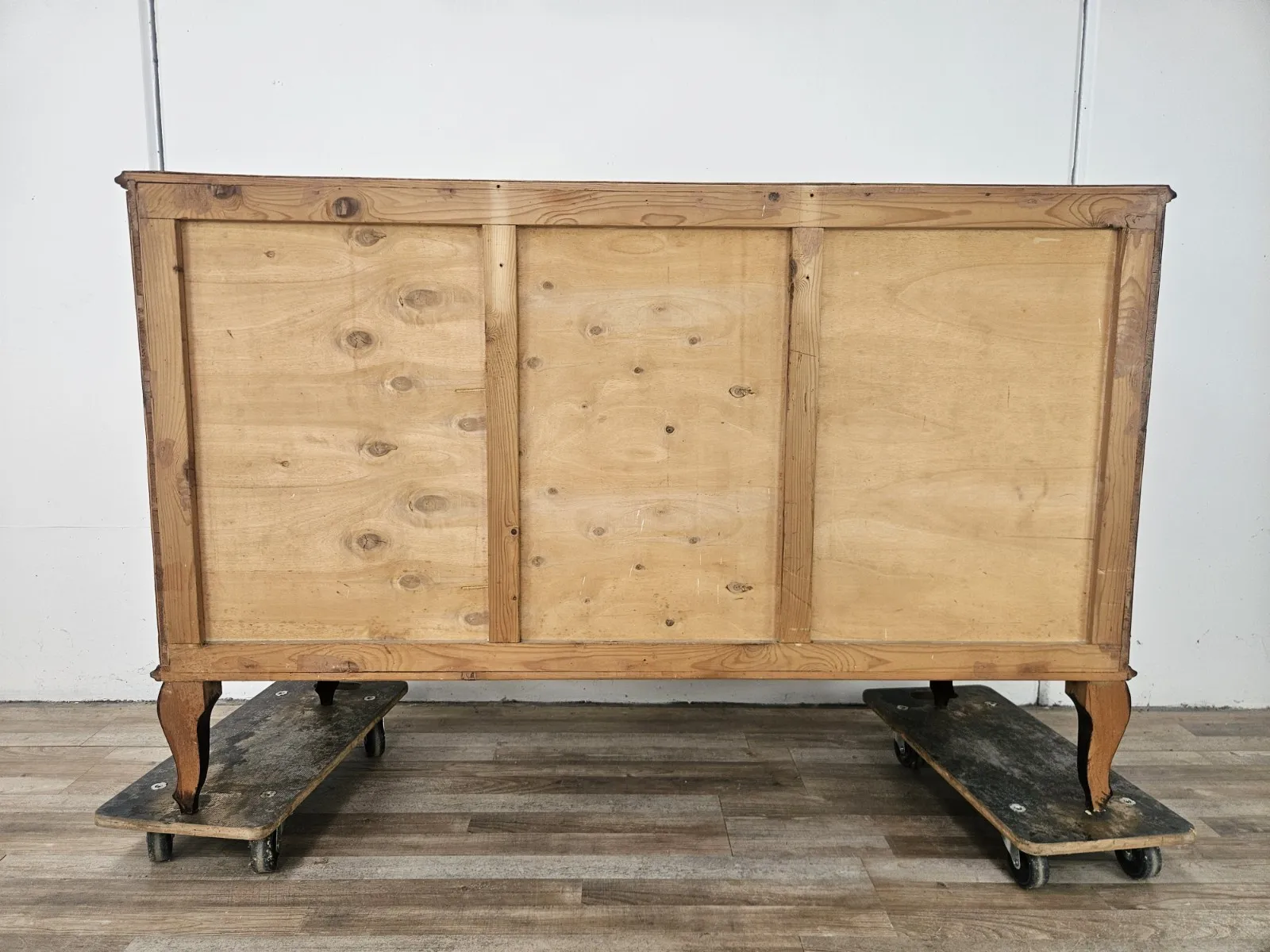 Como-Chippendale-anni-40-Como-in-radica-di-noce-Cassettone-vintage-1940-407134473174-22 Como-Chippendale-anni-40-Como-in-radica-di-noce-Cassettone-vintage-1940-407134473174-22