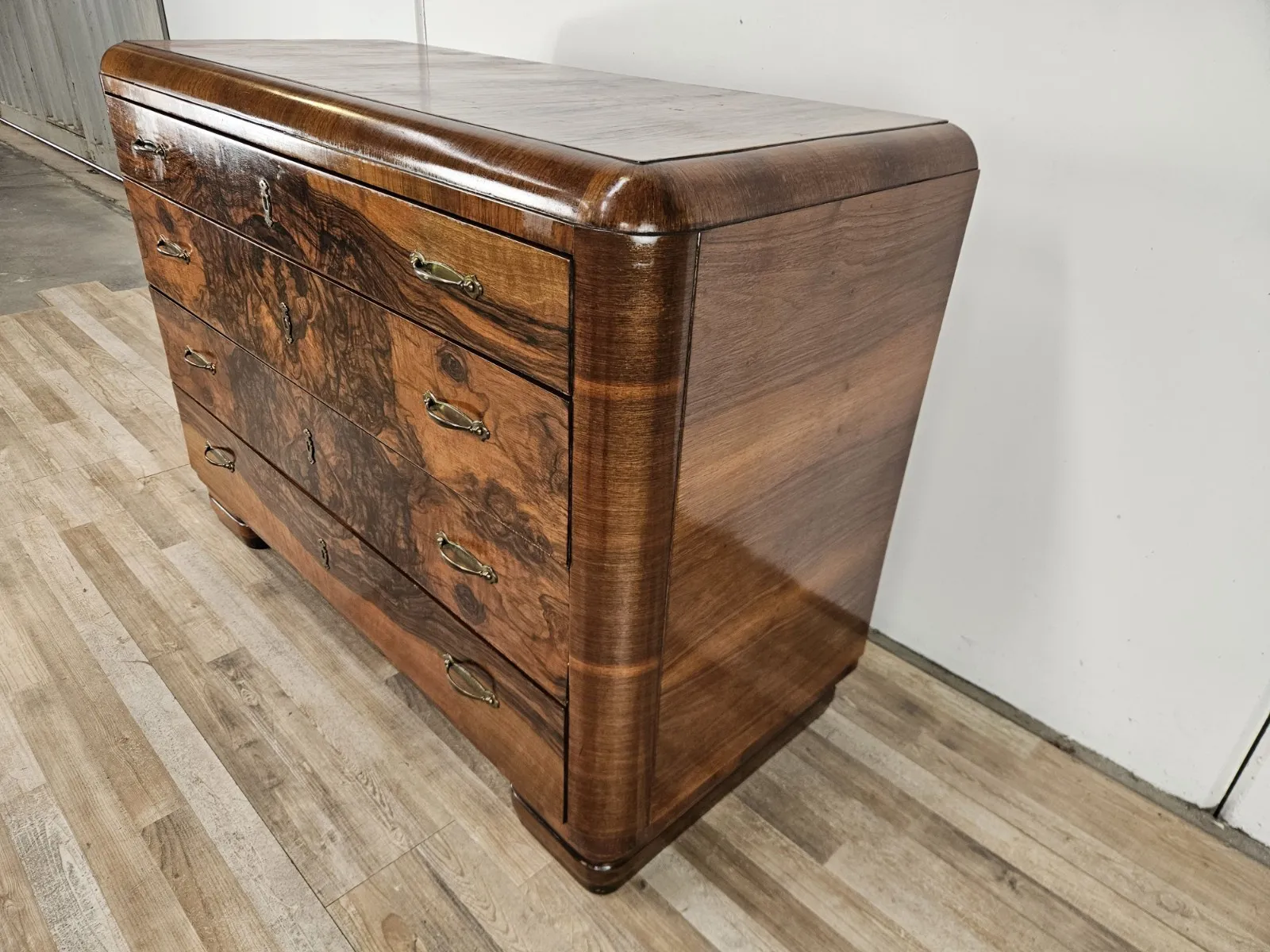 Como-in-noce-anni-40-Como-Art-Deco-Cassettiera-in-radica-407310947674-2 Como-in-noce-anni-40-Como-Art-Deco-Cassettiera-in-radica-407310947674-2