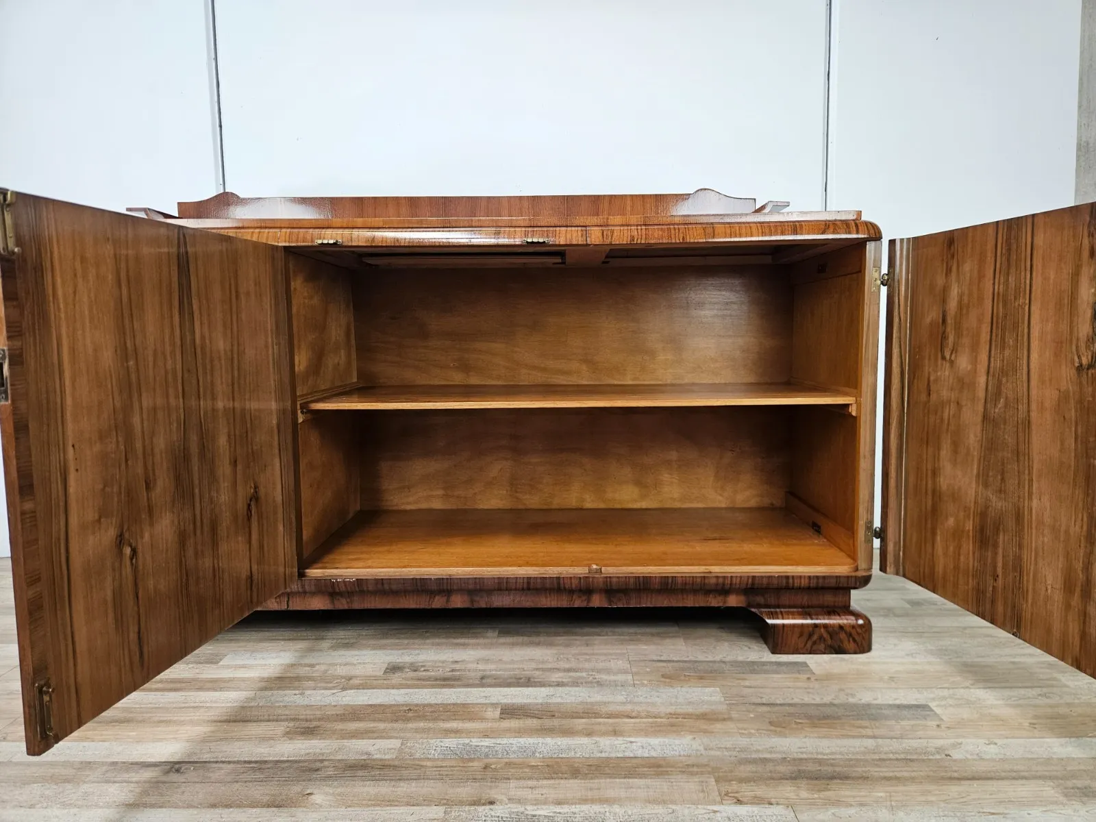 Credenza-francese-in-noce-Credenza-Art-Deco-Credenza-anni-40-in-radica-407311001745-17 Credenza-francese-in-noce-Credenza-Art-Deco-Credenza-anni-40-in-radica-407311001745-17