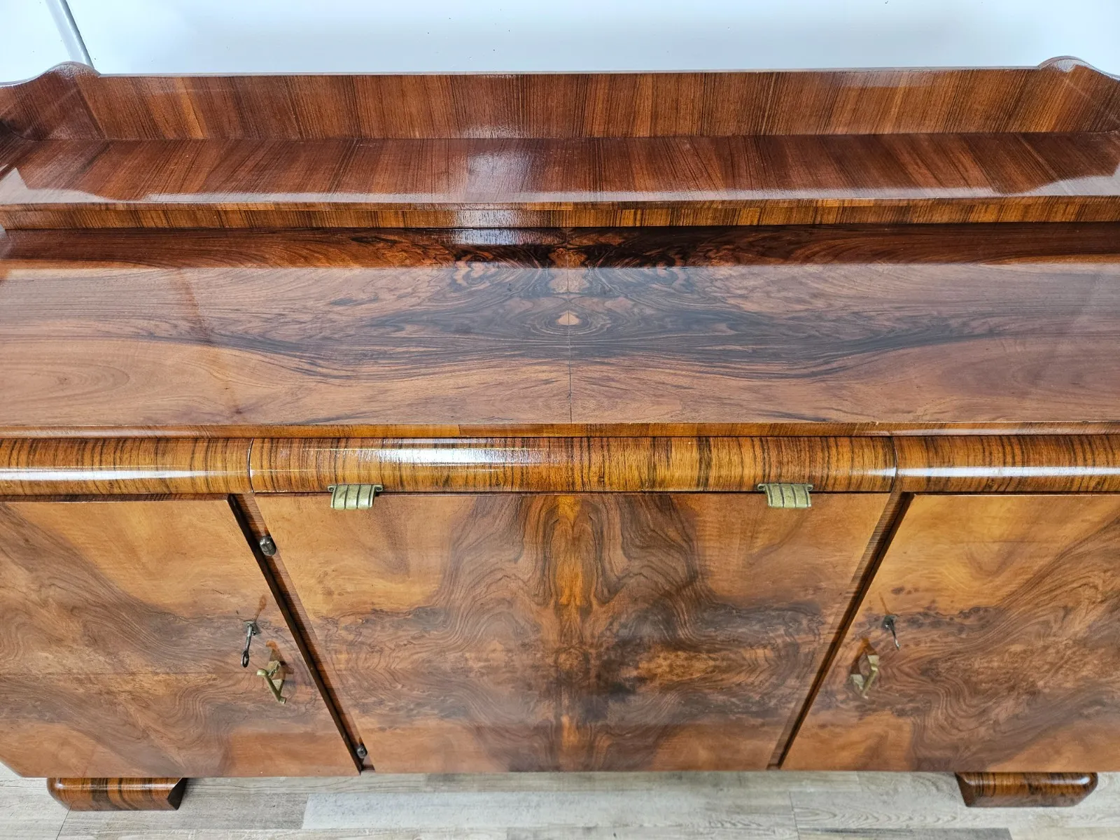 Credenza-francese-in-noce-Credenza-Art-Deco-Credenza-anni-40-in-radica-407311001745-5 Credenza-francese-in-noce-Credenza-Art-Deco-Credenza-anni-40-in-radica-407311001745-5