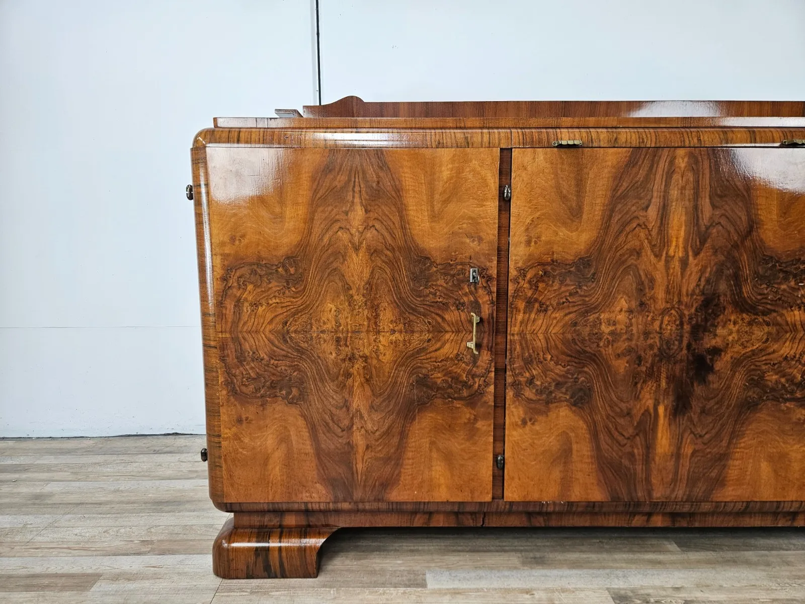 Credenza-francese-in-noce-Credenza-Art-Deco-Credenza-anni-40-in-radica-407311001745-9 Credenza-francese-in-noce-Credenza-Art-Deco-Credenza-anni-40-in-radica-407311001745-9