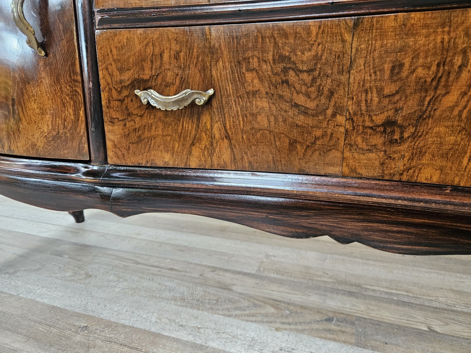 Toelette-anni-40-in-noce-Mobile-ingresso-in-radica-Toelette-Chippendale-407261371485-19 Toelette-anni-40-in-noce-Mobile-ingresso-in-radica-Toelette-Chippendale-407261371485-19