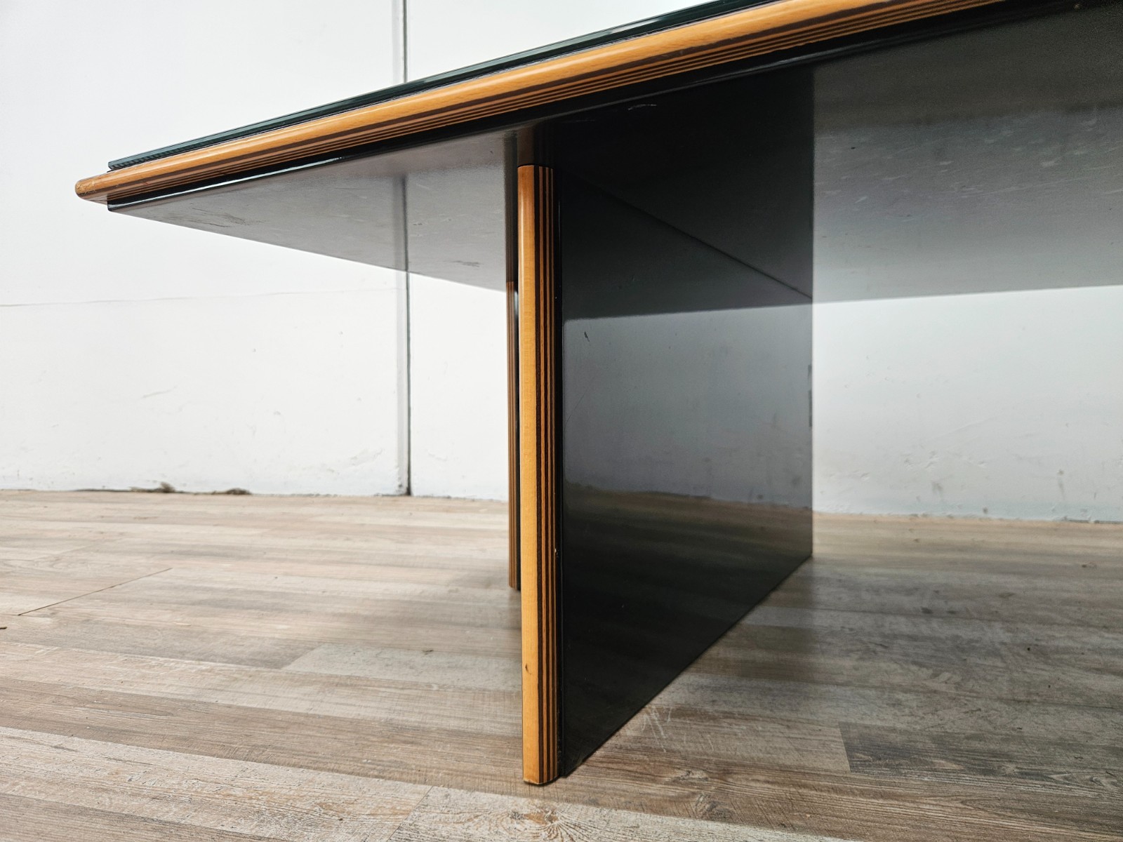 Tavolino-anni-70-di-Pierre-Cardin-con-specchio-Tavolino-in-legno-laccato-1970-407281190626-12