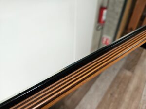 Tavolino-anni-70-di-Pierre-Cardin-con-specchio-Tavolino-in-legno-laccato-1970-407281190626-6