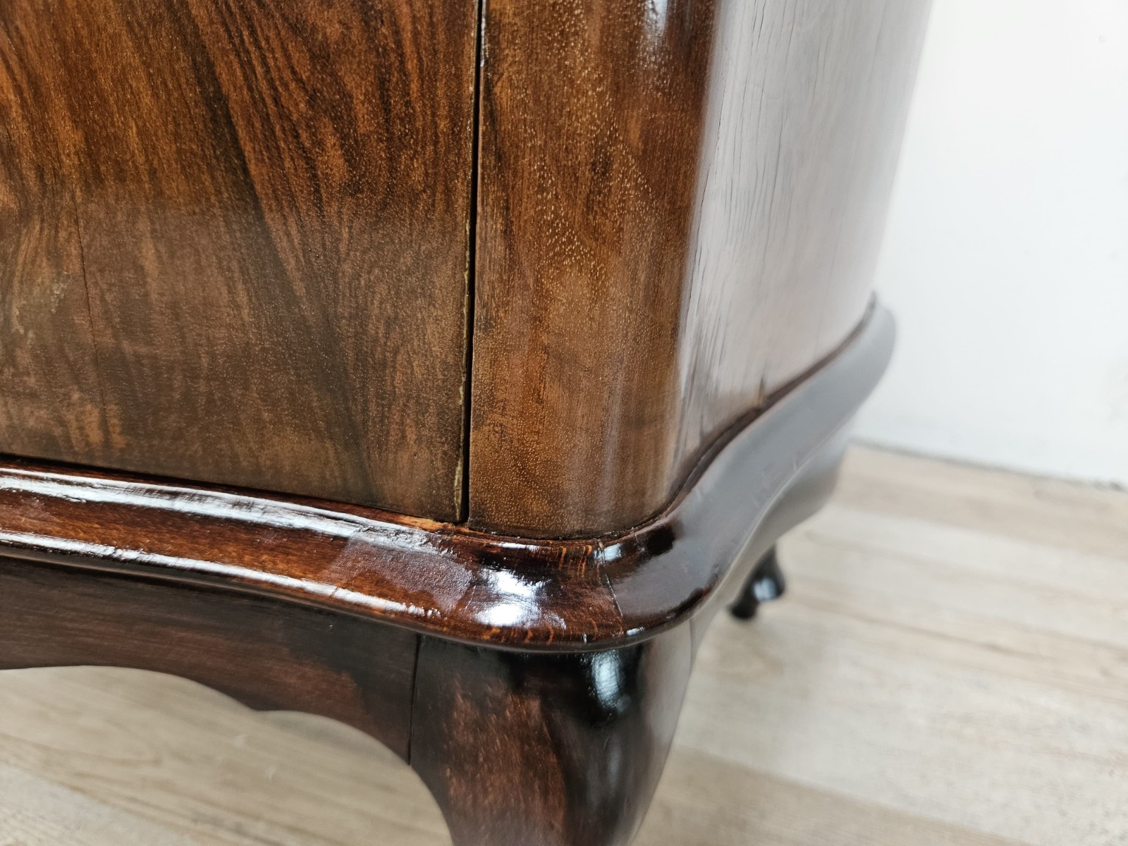 Comodini-anni-40-in-noce-Comodini-Chippendale-Comodini-antichi-1940-407134476297-11 Comodini-anni-40-in-noce-Comodini-Chippendale-Comodini-antichi-1940-407134476297-11