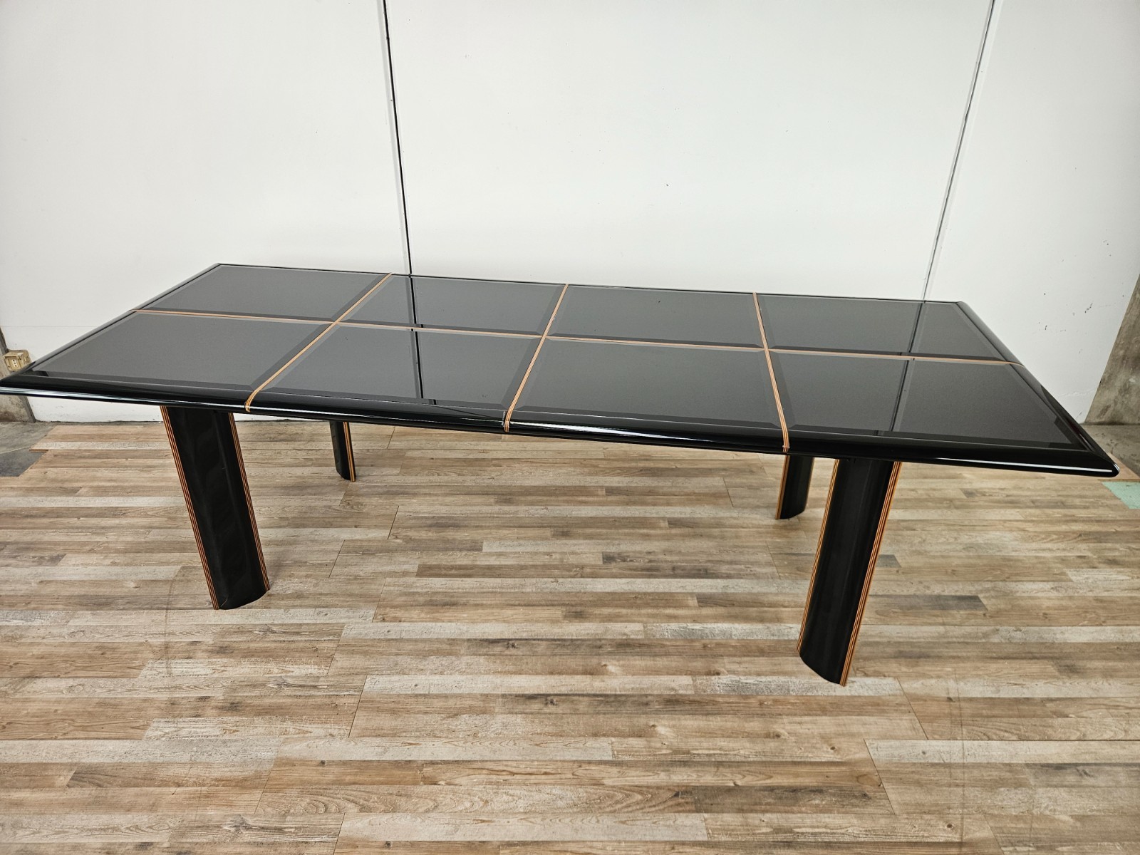 Tavolo-anni-70-di-Pierre-Cardin-Tavolo-da-pranzo-allungabile-Tavolo-Design-407314780797-18 Tavolo-anni-70-di-Pierre-Cardin-Tavolo-da-pranzo-allungabile-Tavolo-Design-407314780797-18