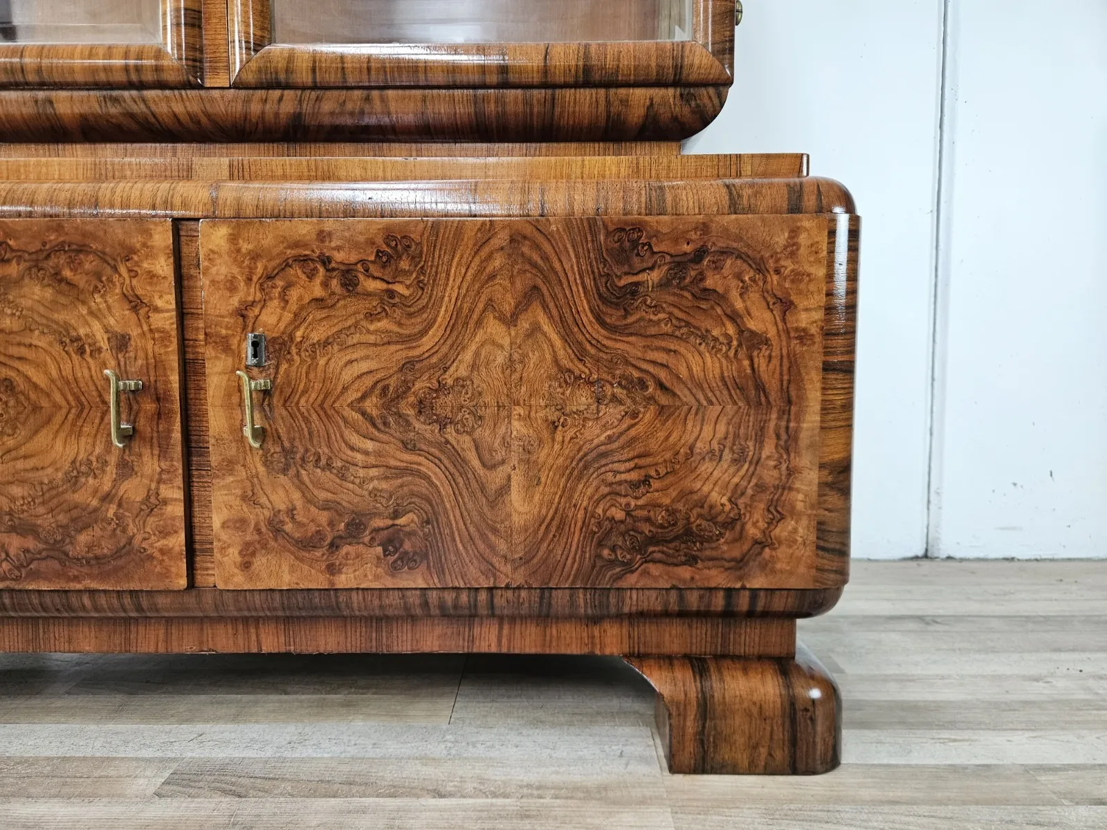 Vetrina-francese-in-noce-Vetrina-Art-Deco-Vetrina-anni-40-in-radica-407310972547-17 Vetrina-francese-in-noce-Vetrina-Art-Deco-Vetrina-anni-40-in-radica-407310972547-17