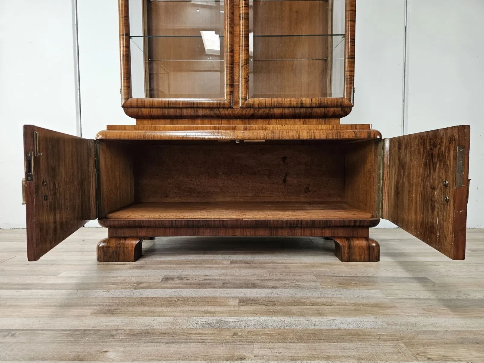 Vetrina-francese-in-noce-Vetrina-Art-Deco-Vetrina-anni-40-in-radica-407310972547-21 Vetrina-francese-in-noce-Vetrina-Art-Deco-Vetrina-anni-40-in-radica-407310972547-21