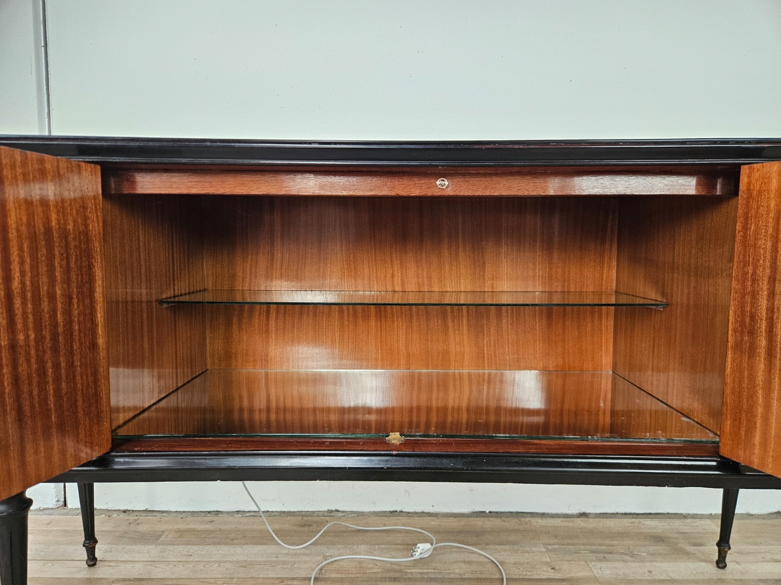 Mobile-bar-di-Vittorio-Dassi-anni-50-Sideboard-in-palissandro-Credenza-1950-407281172729-12