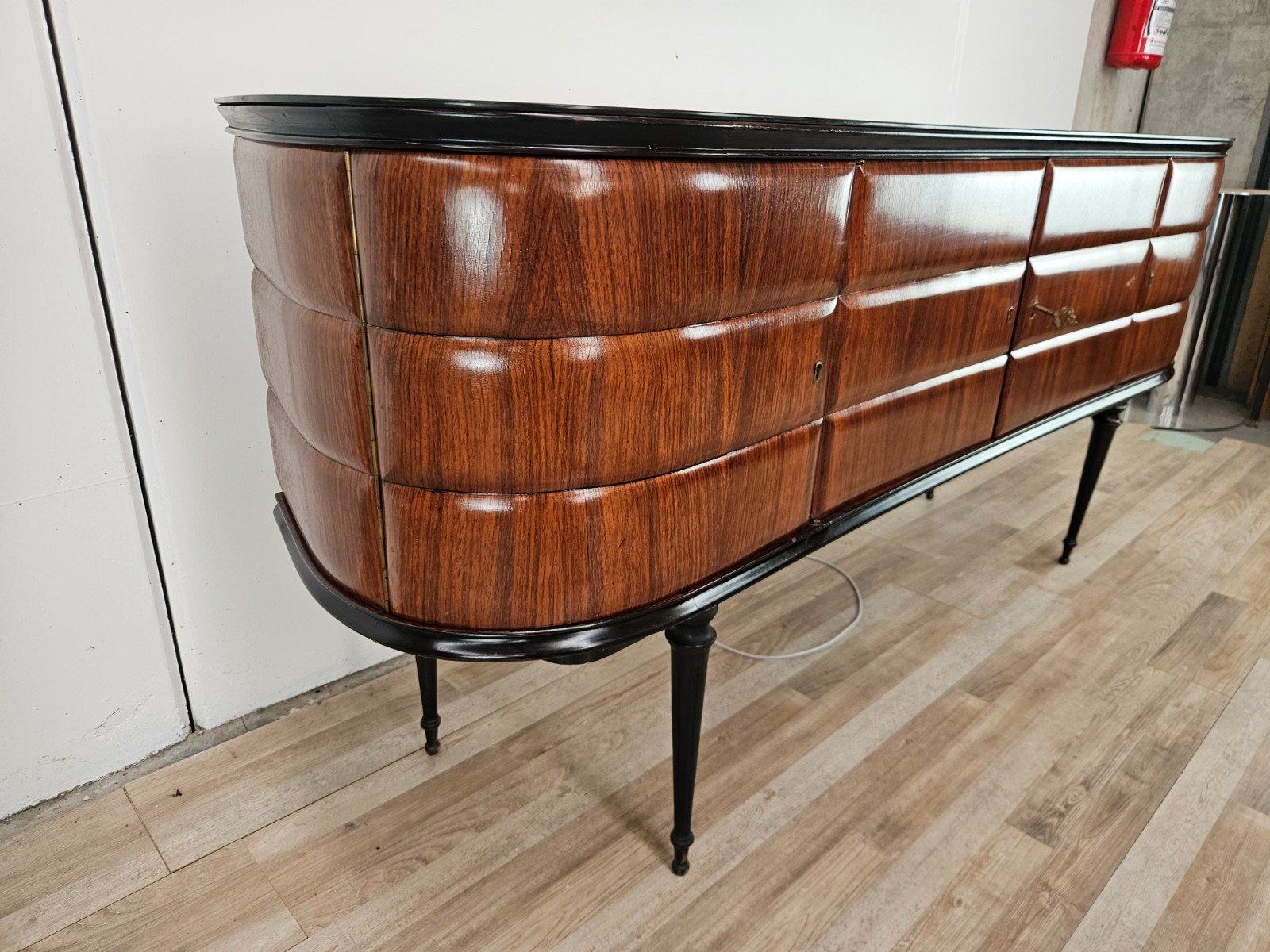 Mobile-bar-di-Vittorio-Dassi-anni-50-Sideboard-in-palissandro-Credenza-1950-407281172729-3