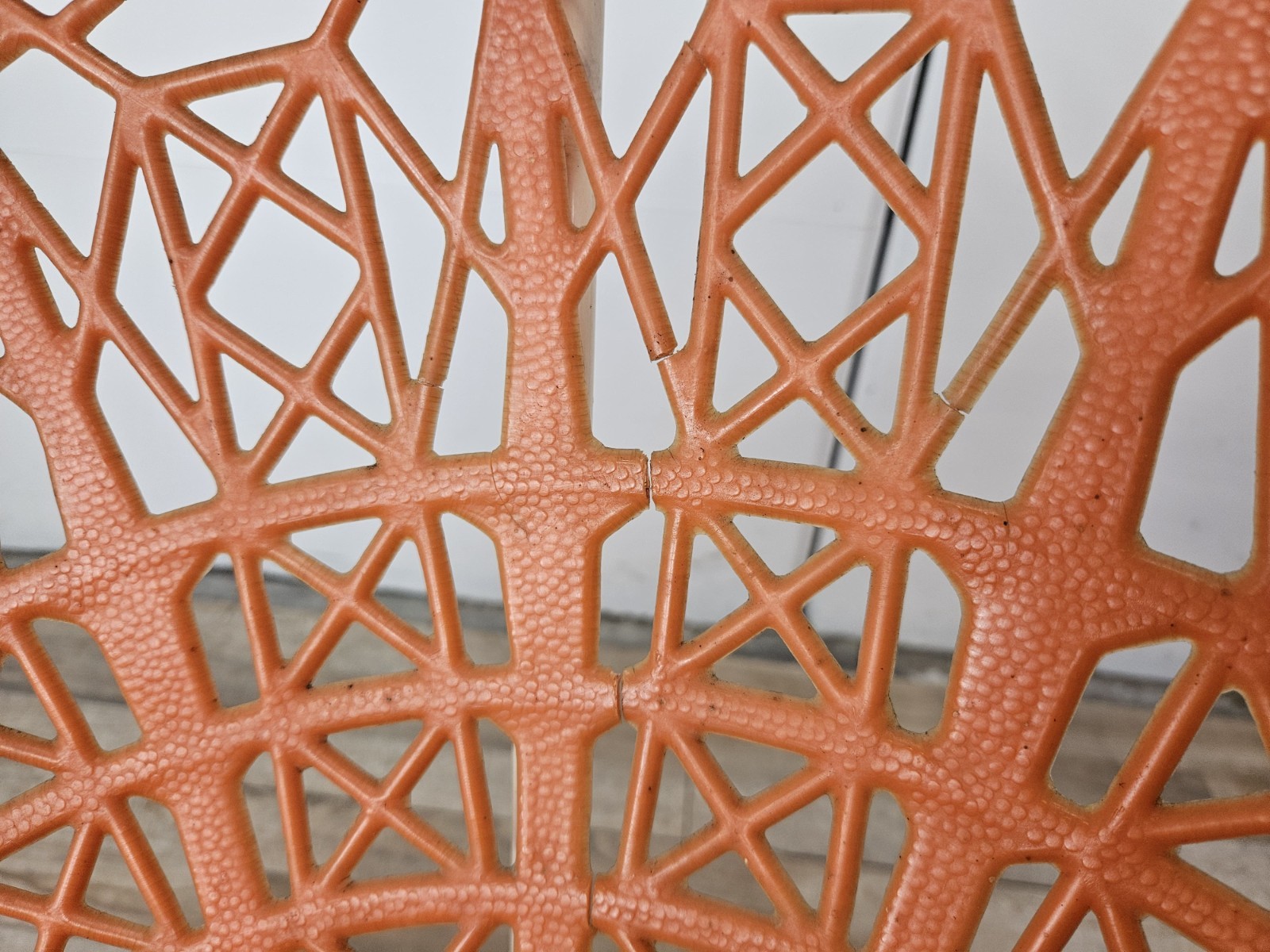 Poltrone-Space-Age-da-giardino-Poltrone-vintage-anni-70-in-plastica-e-ferro-407328718679-9 Poltrone-Space-Age-da-giardino-Poltrone-vintage-anni-70-in-plastica-e-ferro-407328718679-9